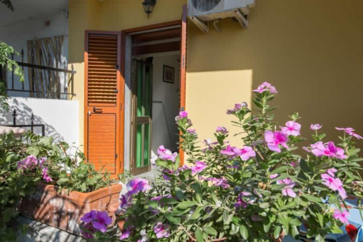 B&B Casa Cosmano 브란칼레오네 마리나 외부 사진