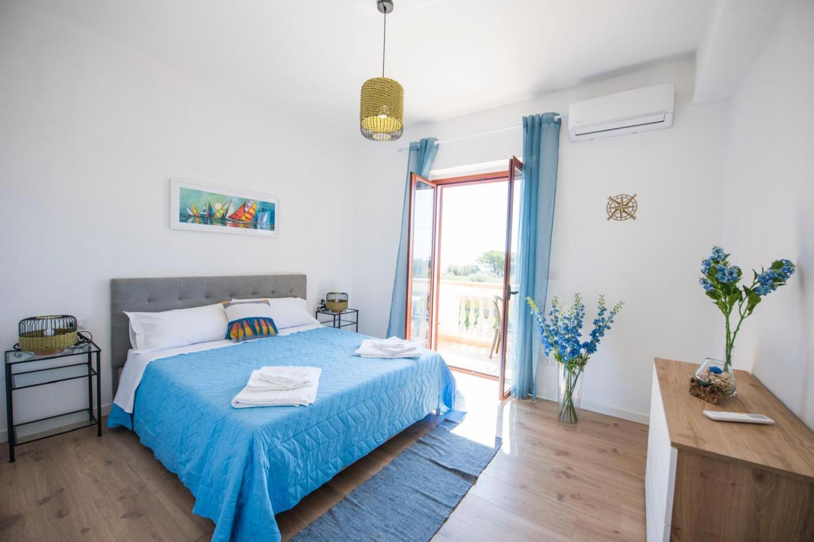 B&B Casa Cosmano 브란칼레오네 마리나 외부 사진